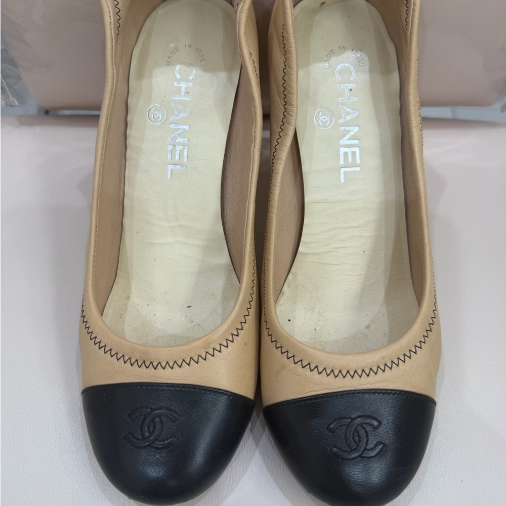 CHANEL Beige and Black Cap Toe Heels